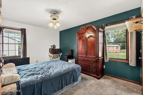207 Stillwood Drive Jacksonville NC 28540