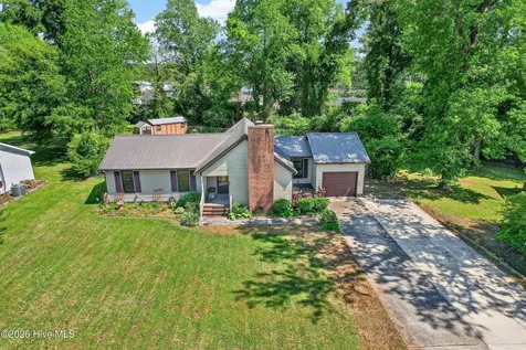 207 Stillwood Drive Jacksonville NC 28540