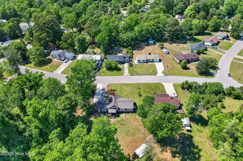 207 Stillwood Drive Jacksonville NC 28540
