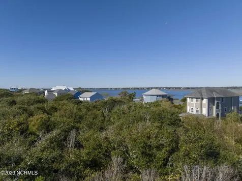 9B W Ridge Surf City NC 28445