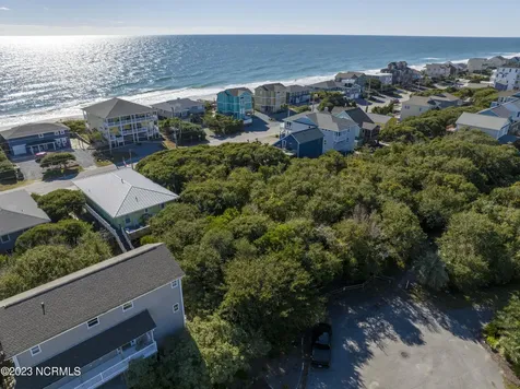 9B W Ridge Surf City NC 28445