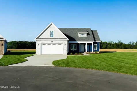 2754 Whitaker Glen Drive Farmville NC 27828