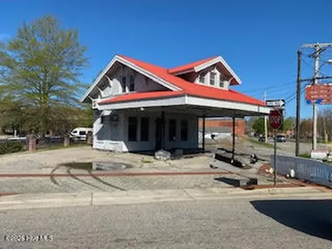 312 Green Street E Wilson NC 27893