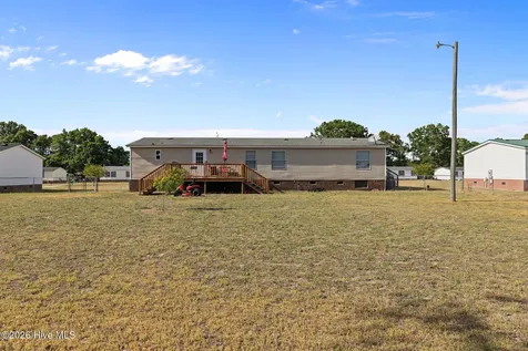 115 Brandy Avenue La Grange NC 28551