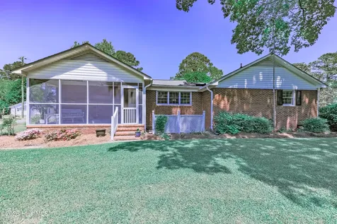 113 W Church Street Beulaville NC 28518