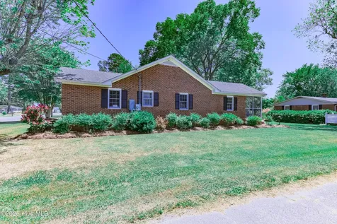113 W Church Street Beulaville NC 28518