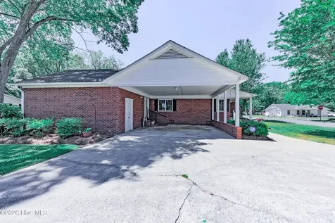 113 W Church Street Beulaville NC 28518