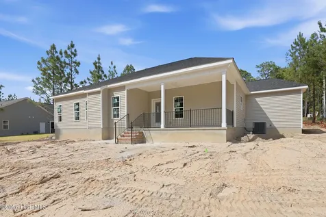 5016 Arcadia Way West End NC 27376