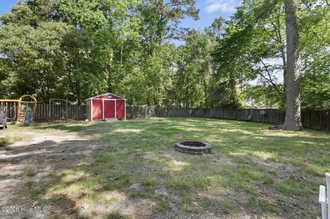 214 Baytree Drive Jacksonville NC 28546
