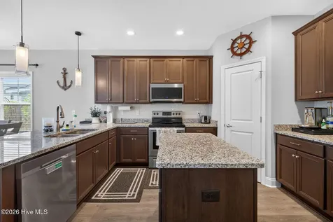 1516 Lewis Landing Avenue Wilmington NC 28405