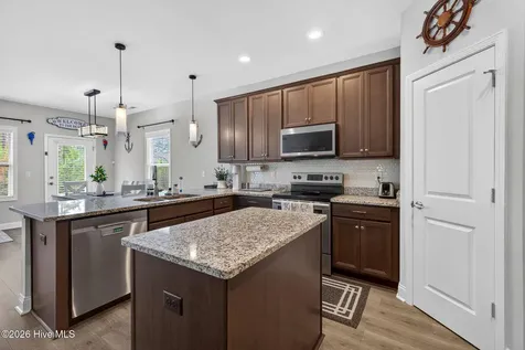 1516 Lewis Landing Avenue Wilmington NC 28405