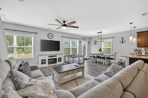 1516 Lewis Landing Avenue Wilmington NC 28405