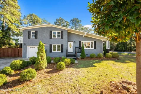 1909 Ef Thompkins Lane New Bern NC 28562