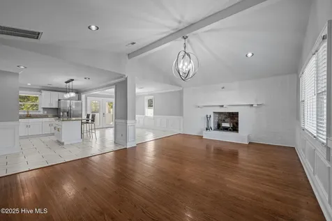 1909 Ef Thompkins Lane New Bern NC 28562