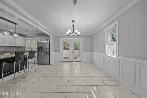 1909 Ef Thompkins Lane New Bern NC 28562