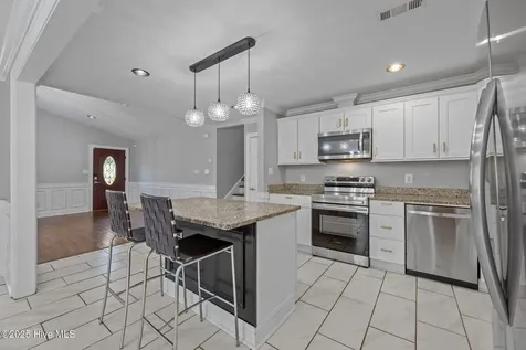 1909 Ef Thompkins Lane New Bern NC 28562