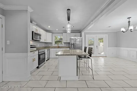 1909 Ef Thompkins Lane New Bern NC 28562