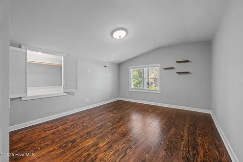 1909 Ef Thompkins Lane New Bern NC 28562
