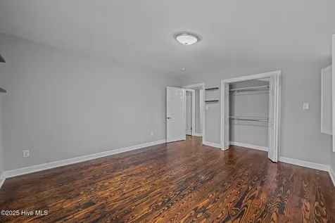 1909 Ef Thompkins Lane New Bern NC 28562