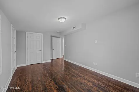 1909 Ef Thompkins Lane New Bern NC 28562