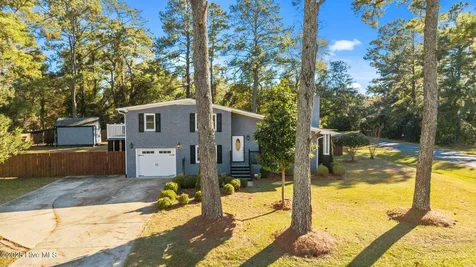 1909 Ef Thompkins Lane New Bern NC 28562