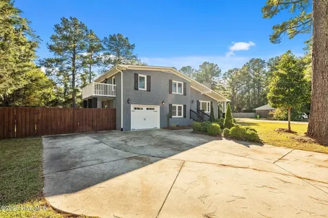 1909 Ef Thompkins Lane New Bern NC 28562