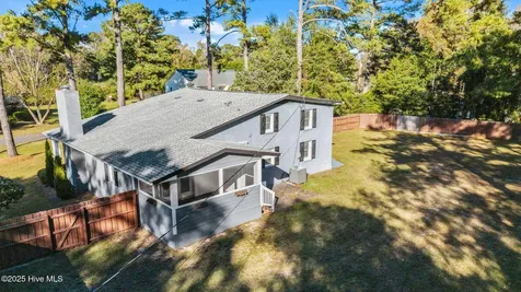 1909 Ef Thompkins Lane New Bern NC 28562