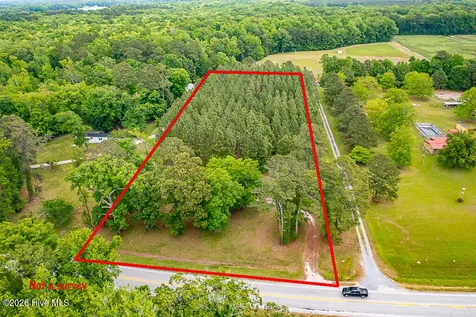 4640 N Us 17 Highway Ernul NC 28527