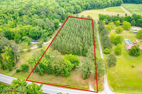 4640 N Us 17 Highway Ernul NC 28527