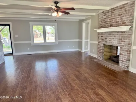 102 Squire Drive Winterville NC 28590