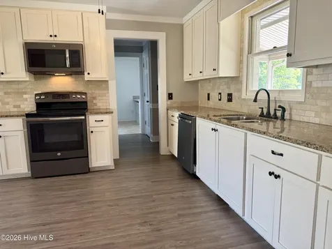 102 Squire Drive Winterville NC 28590