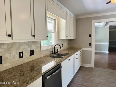 102 Squire Drive Winterville NC 28590