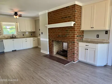 102 Squire Drive Winterville NC 28590