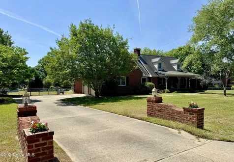 102 Squire Drive Winterville NC 28590