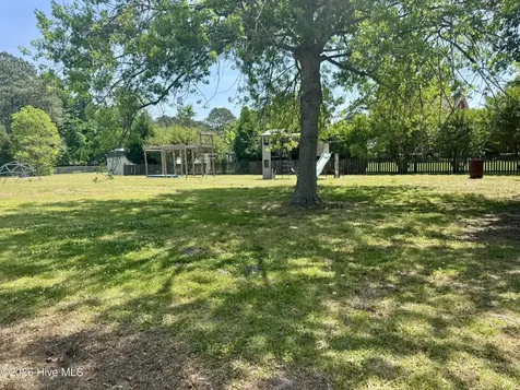 102 Squire Drive Winterville NC 28590