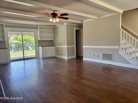102 Squire Drive Winterville NC 28590
