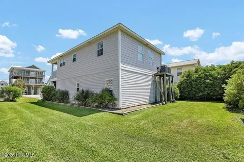 8007 8th Street Surf City NC 28445