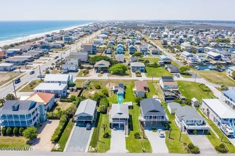 8007 8th Street Surf City NC 28445
