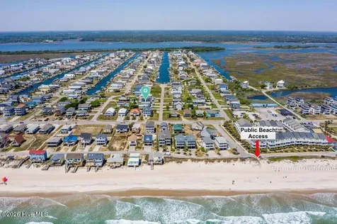 8007 8th Street Surf City NC 28445