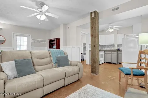 8007 8th Street Surf City NC 28445