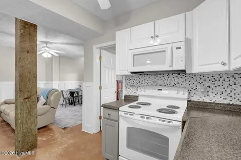 8007 8th Street Surf City NC 28445