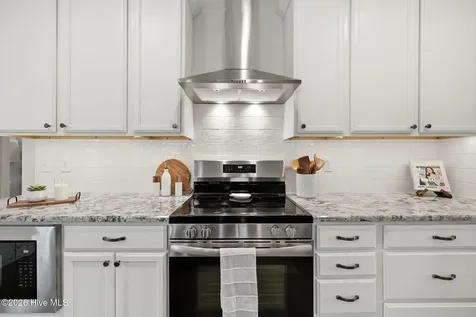 300 Shortleaf Drive Grimesland NC 27837