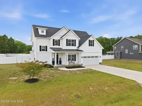 300 Shortleaf Drive Grimesland NC 27837