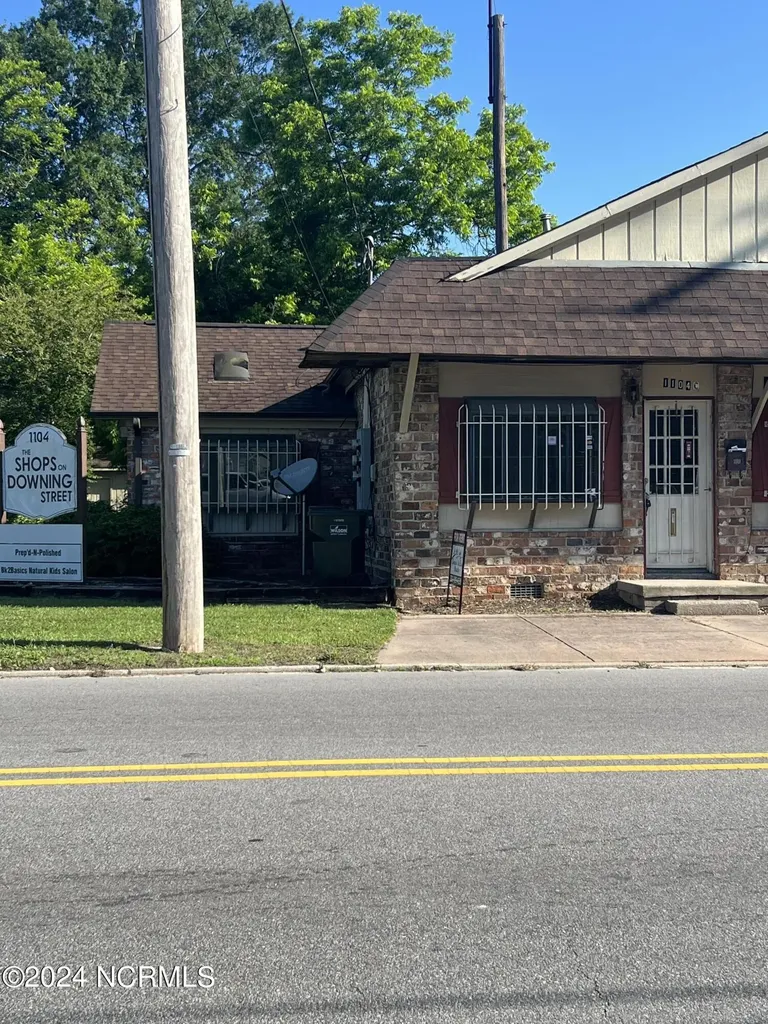 1104 Downing Street SW Wilson NC 27893
