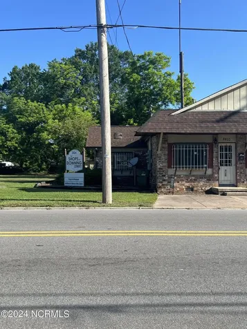 1104 Downing Street SW Wilson NC 27893