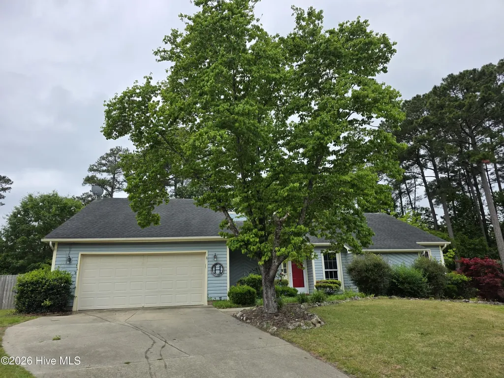 213 Teakwood Place Midway Park NC 28544