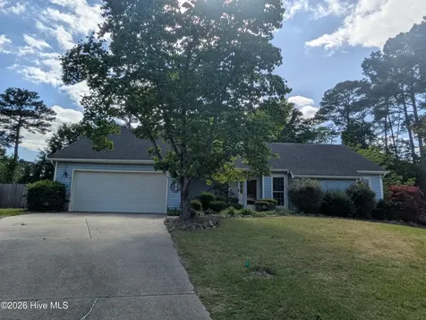 213 Teakwood Place Midway Park NC 28544