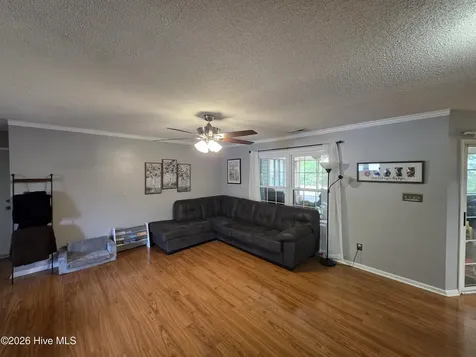 213 Teakwood Place Midway Park NC 28544