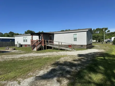 4214 8th Street SE Southport NC 28461
