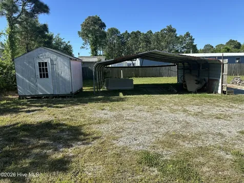 4214 8th Street SE Southport NC 28461